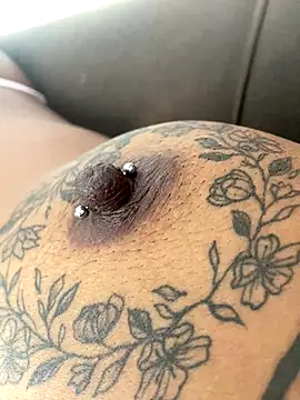 MariaLorenaah online show from 24, 9, 2025