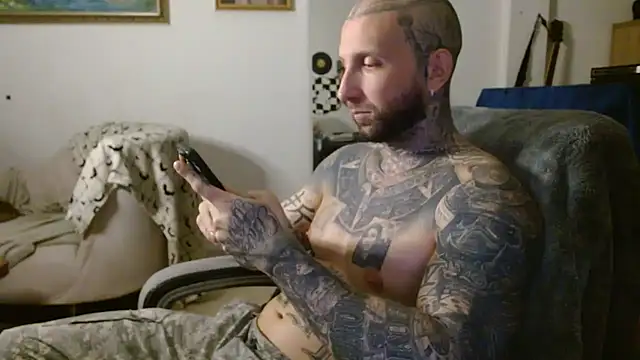 Snapshot of bobbybacala91 chatting on 5, 10, 2025 bobbybacala91 online show from 5, 10, 2025