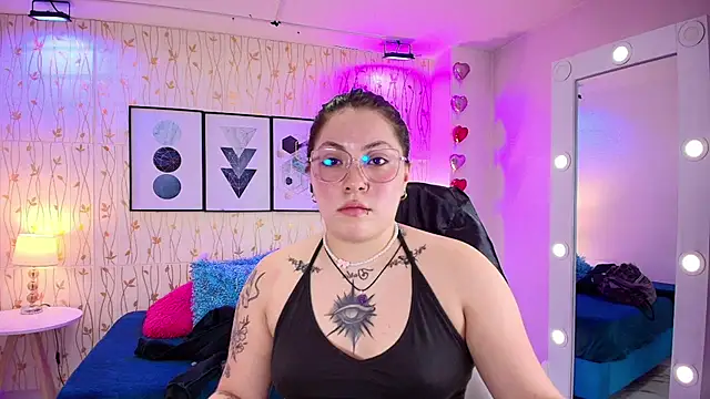 Snapshot of Isa_reel chatting on 11, 2, 2025 Isa reel online show from 11, 2, 2025