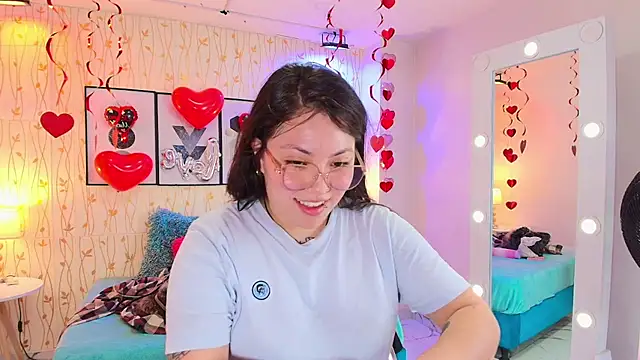 Snapshot of Isa_reel chatting on 14, 2, 2025 Isa reel online show from 14, 2, 2025