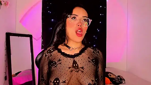 willow poisson online show from 30, 1, 2025