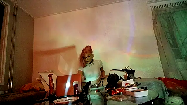 CharlotteVixxens online show from 11, 2, 2025