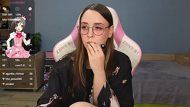 Snapshot of Sweet_frosti chatting on 6, 12, 2024 Sweet frosti online show from 6, 12, 2024