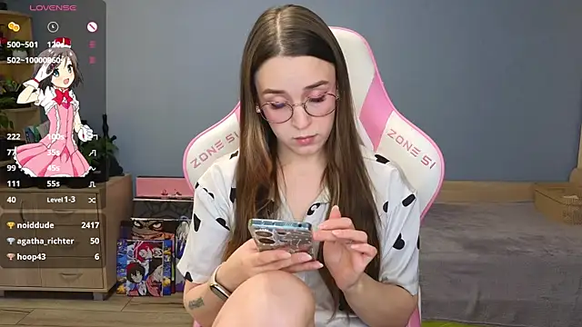 Snapshot of Sweet_frosti chatting on 6, 1, 2025 Sweet frosti online show from 6, 1, 2025