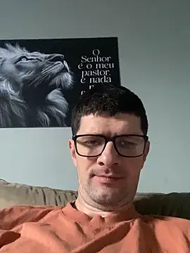 Snapshot of Juliano2289 chatting on 6, 6, 2026 Juliano2289 online show from 6, 6, 2026