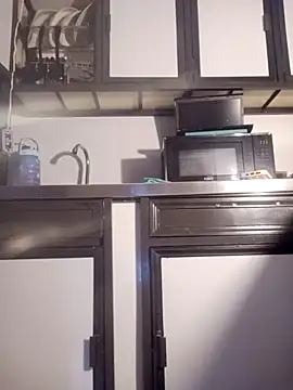 Snapshot of CurvySara1 chatting on 11, 9, 2025 CurvySara1 online show from 11, 9, 2025