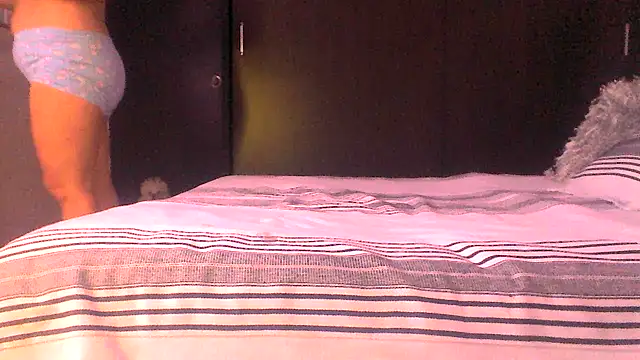 Snapshot of CurvySara1 chatting on 15, 5, 2026 CurvySara1 online show from 15, 5, 2026