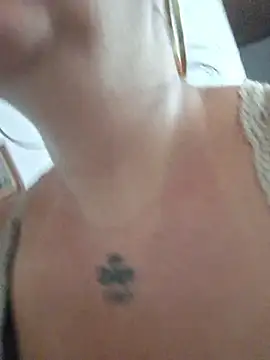 Snapshot of Gimena41 chatting on 21, 11, 2025 Gimena41 online show from 21, 11, 2025