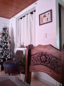 Snapshot of Gimena41 chatting on 16, 12, 2025 Gimena41 online show from 16, 12, 2025