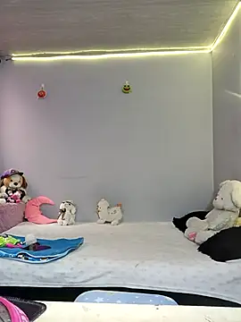 KATYGONZALEZ online show from 13, 3, 2025