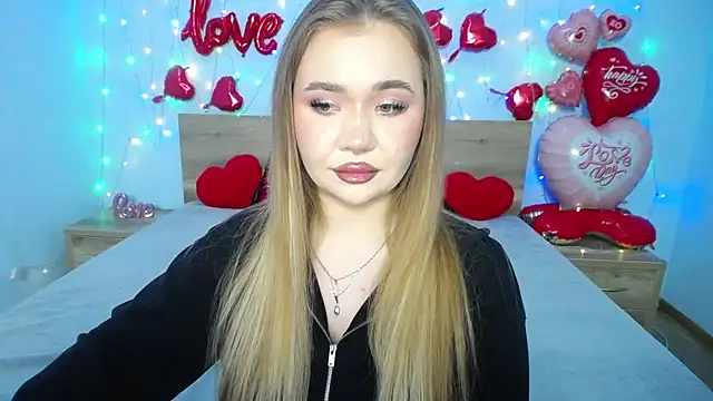 Snapshot of StacyYellig chatting on 8, 2, 2025 StacyYellig online show from 8, 2, 2025