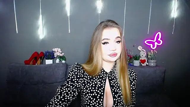 StacyYellig online show from 16, 4, 2026