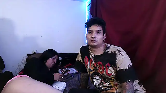 Snapshot of AngelinaPaker chatting on 11, 11, 2025 AngelinaPaker online show from 11, 11, 2025