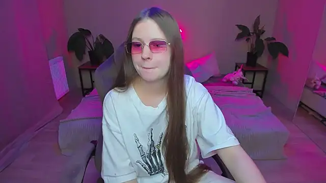 Snapshot of HelloRoxy chatting on 17, 12, 2024 HelloRoxy online show from 17, 12, 2024