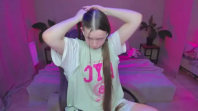 Snapshot of HelloRoxy chatting on 18, 12, 2024 HelloRoxy online show from 18, 12, 2024