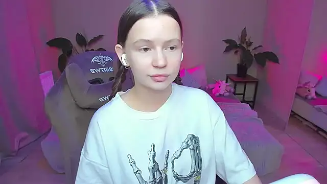 Snapshot of HelloRoxy chatting on 20, 12, 2024 HelloRoxy online show from 20, 12, 2024