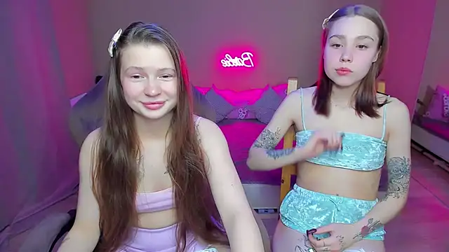 Snapshot of HelloRoxy chatting on 25, 1, 2025 HelloRoxy online show from 25, 1, 2025