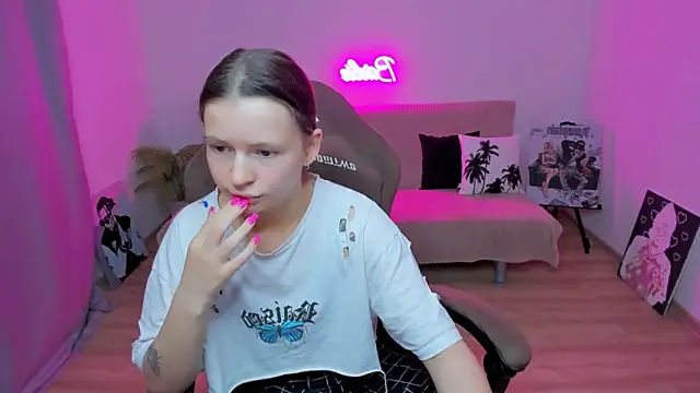 Snapshot of HelloRoxy chatting on 28, 9, 2025 HelloRoxy online show from 28, 9, 2025