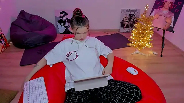 HelloRoxy online show from 22, 12, 2025