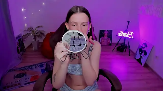 HelloRoxy online show from 25, 3, 2026