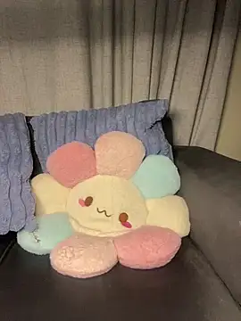 YellowHoneyDip online show from 13, 1, 2026