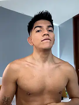 santiago 01 online show from 8, 11, 2025