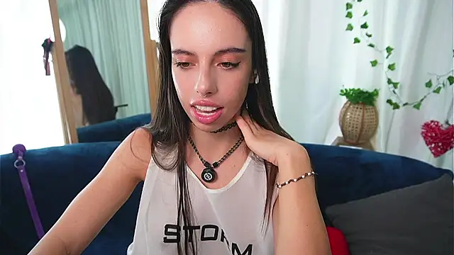 Dayna Nebula online show from 10, 11, 2025