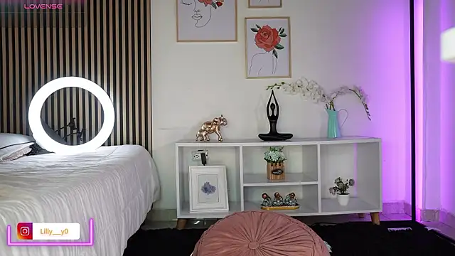 LillyDolls23 online show from 8, 2, 2026