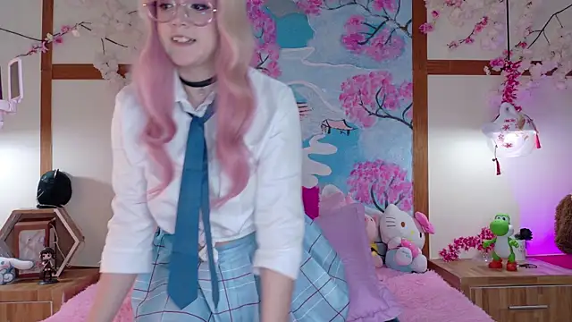 Snapshot of NaomiShimizu chatting on 7, 3, 2025 NaomiShimizu online show from 7, 3, 2025