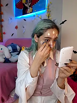 Snapshot of NaomiShimizu chatting on 18, 10, 2025 NaomiShimizu online show from 18, 10, 2025