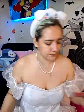 Snapshot of NaomiShimizu chatting on 30, 10, 2025 NaomiShimizu online show from 30, 10, 2025