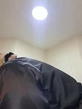 Snapshot of NaomiShimizu chatting on 21, 12, 2025 NaomiShimizu online show from 21, 12, 2025