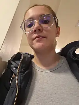 Snapshot of NaomiShimizu chatting on 1, 2, 2026 NaomiShimizu online show from 1, 2, 2026