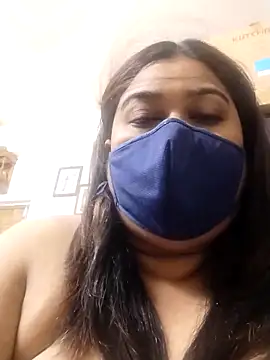 Snapshot of indianlisa5 chatting on 18, 5, 2026 indianlisa5 online show from 18, 5, 2026