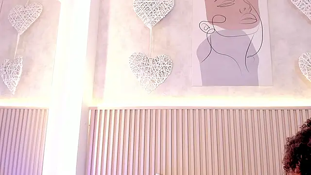 daiana curly online show from 17, 9, 2025