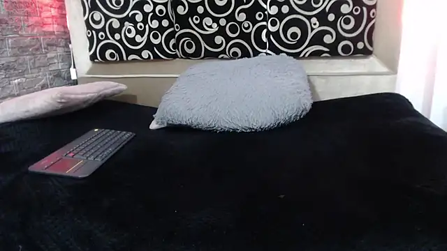 Cloee66 online show from 24, 12, 2024