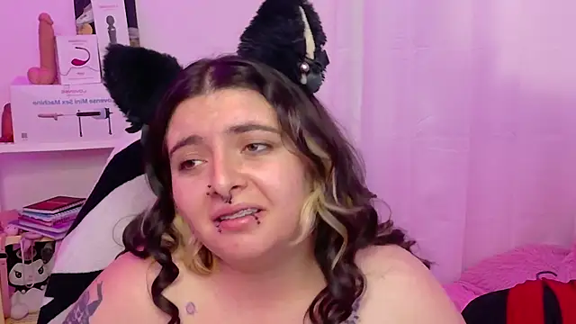 Snapshot of Sachi_Meow chatting on 15, 7, 2026 Sachi Meow online show from 15, 7, 2026