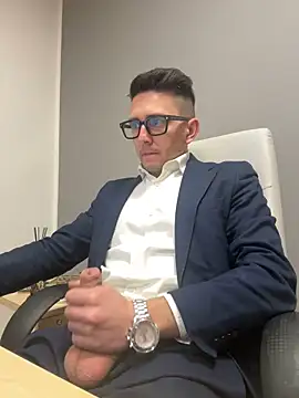 Snapshot of masterboss_ chatting on 18, 2, 2025 masterboss  online show from 18, 2, 2025