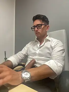 Snapshot of masterboss_ chatting on 19, 9, 2025 masterboss  online show from 19, 9, 2025