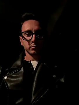 Snapshot of masterboss_ chatting on 5, 10, 2025 masterboss  online show from 5, 10, 2025