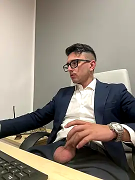 Snapshot of masterboss_ chatting on 30, 10, 2025 masterboss online show from 30, 10, 2025