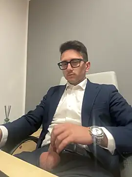 Snapshot of masterboss_ chatting on 3, 12, 2025 masterboss online show from 3, 12, 2025