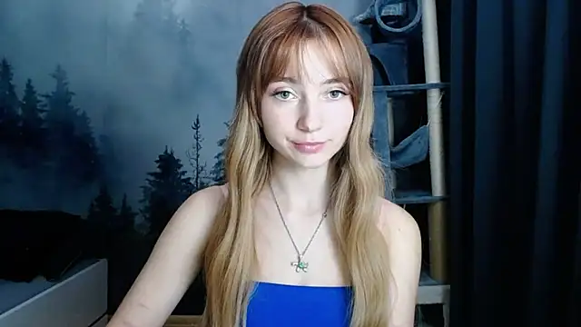 LuciaYoung online show from 6, 1, 2025
