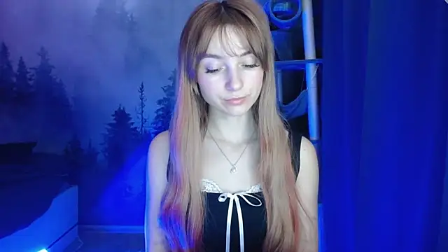 LuciaYoung online show from 10, 1, 2025