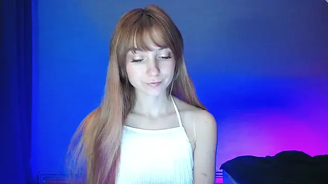 LuciaYoung online show from 12, 1, 2025