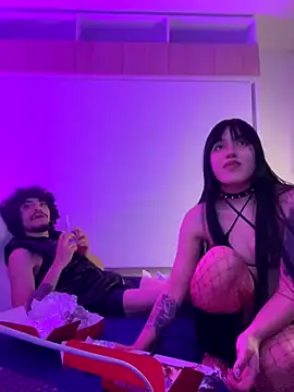 Snapshot of aangie__uwu chatting on 2, 12, 2024 aangie  uwu online show from 2, 12, 2024