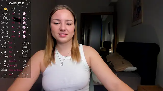 Snapshot of ThreeshaWhite chatting on 13, 3, 2025 ThreeshaWhite online show from 13, 3, 2025