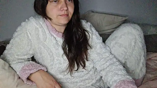 Cyndee Winter online show from 28, 9, 2025