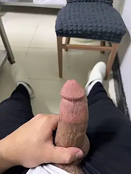 furkanktyAcalea online show from 14, 4, 2026