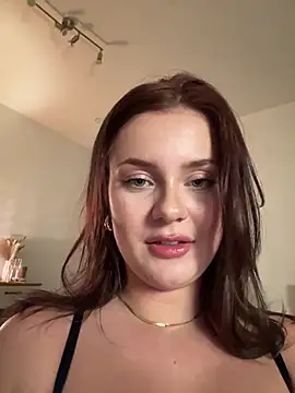 Snapshot of MaribelRiver chatting on 6, 5, 2026 MaribelRiver online show from 6, 5, 2026